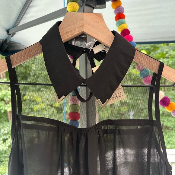 NWT Ya Los Angeles Black Sheer Button Down Satin Collar Top Size S - Picture 9 of 14